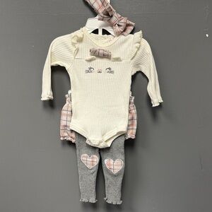Adorable 4 Piece Baby Outfit